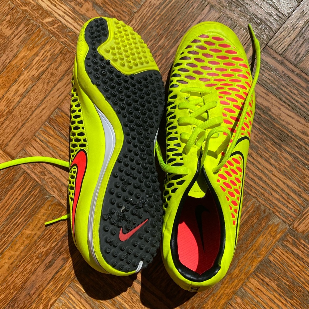 Nike Indoor Turf Soccer Shoes - SIZE 10